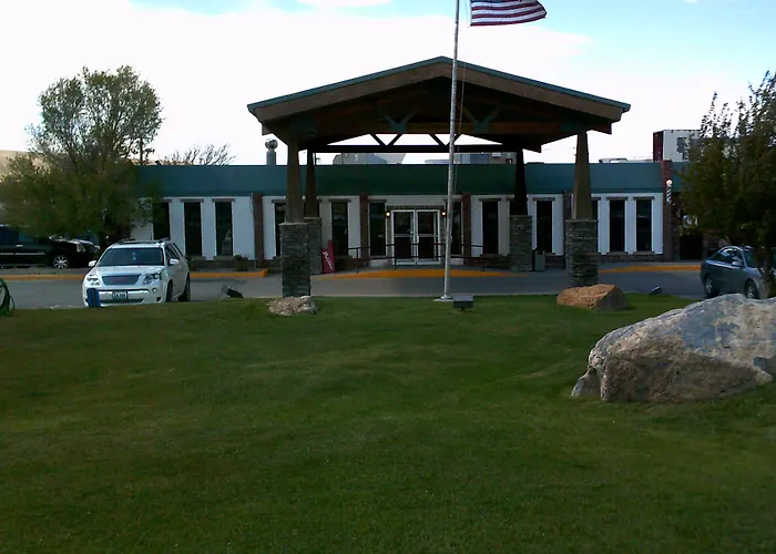 6 Rawlins, Wy Lodge *