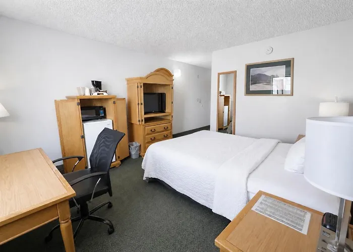 6 Rawlins, Wy Lodge *