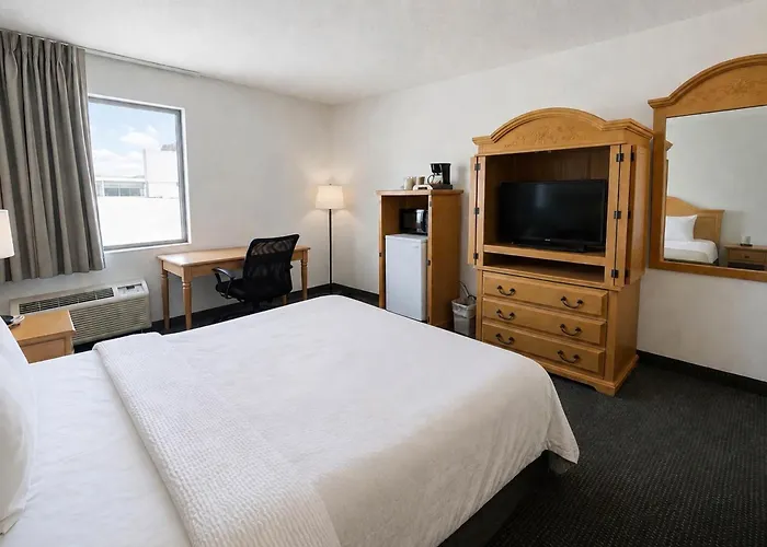 6 Rawlins, Wy Lodge Rawlins
